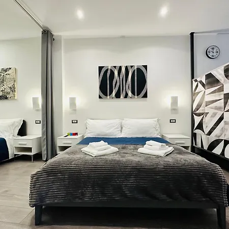 San Saba Street 46 *